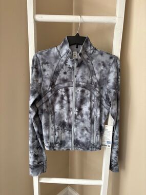 Lululemon Define Nulu